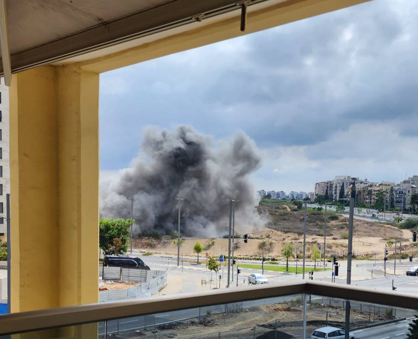 Hizbullah Luncurkan Serangan Roket ke Israel, Sirene Peringatan meraung di Tel Aviv